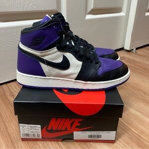 Air Jordan 1 Retro High OG GS ‘Court Purple’ Size 8.5